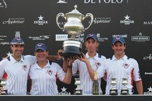 Lechuza bicampeón de la Copa de Plata